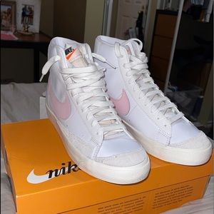 Blazer Mid ‘77 Vintage “Pink Foam”
